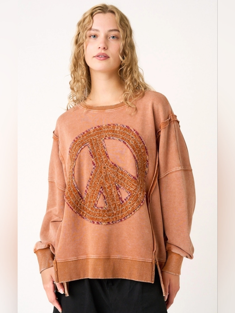 MITTOSHOP PEACE SIGN PATCH MINERAL WASH SWEATSHIRT S/M